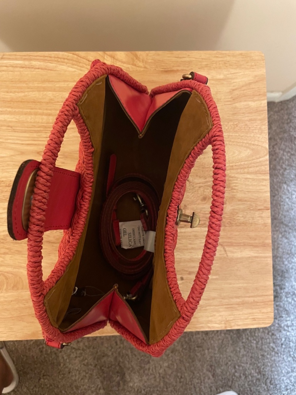 Handbag - Picture 5 of 6